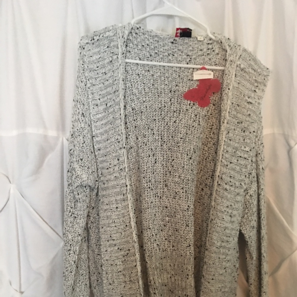 Grey hooded cardigan